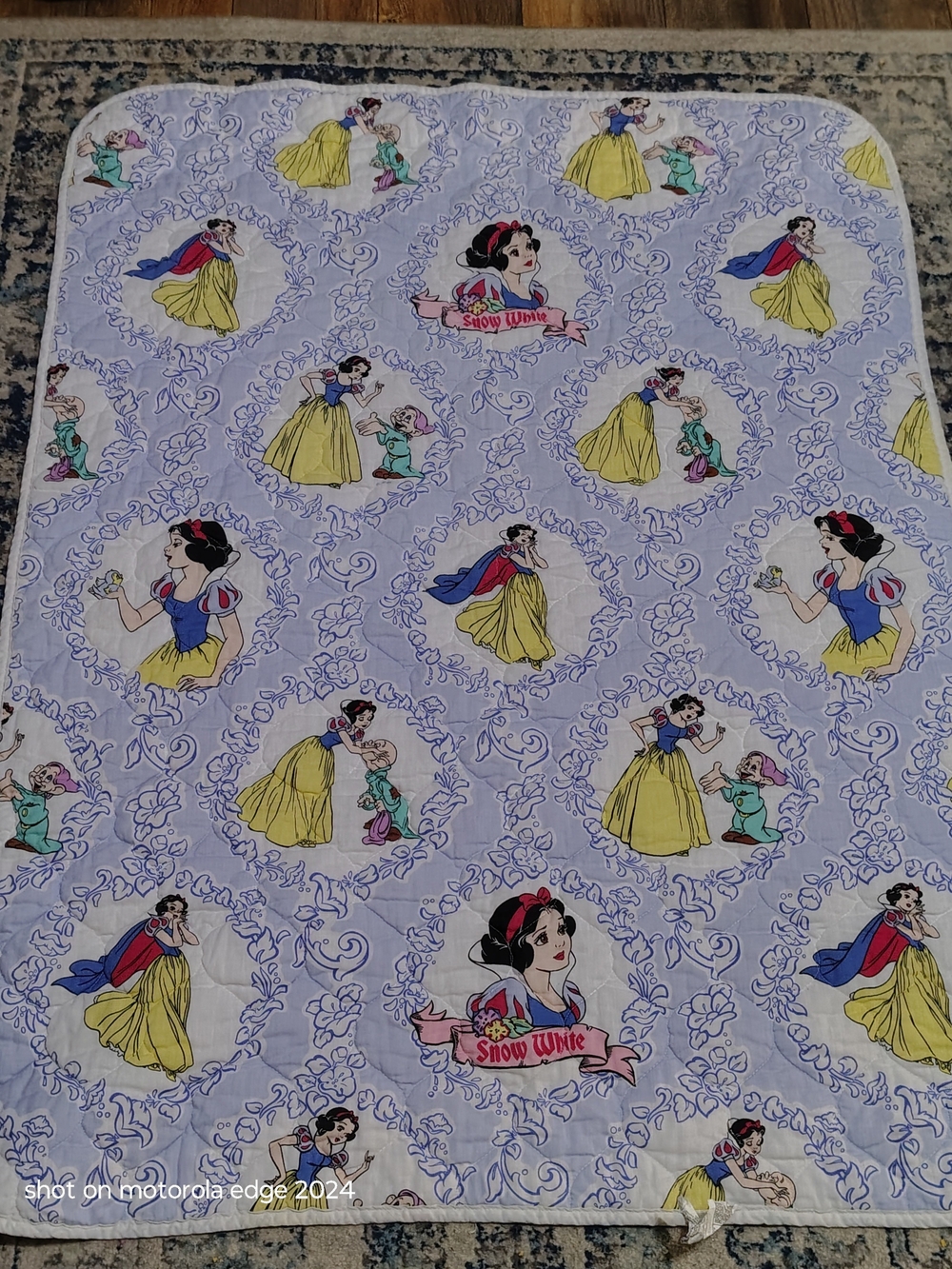 VINTAGE Dundee Disney Snow White Crib Comforter Quilt